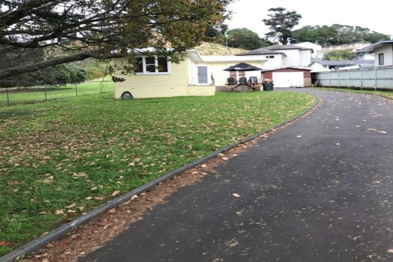 Photo of property in 94 Coronation Road, Mangere Bridge, Auckland, 2022