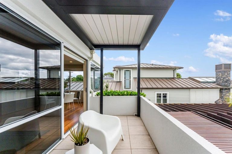Photo of property in 2/8a Audrey Road, Takapuna, Auckland, 0620