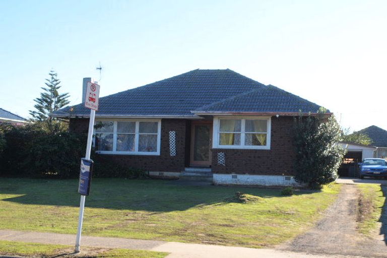 Photo of property in 6 Ashley Avenue, Mangere East, Auckland, 2024