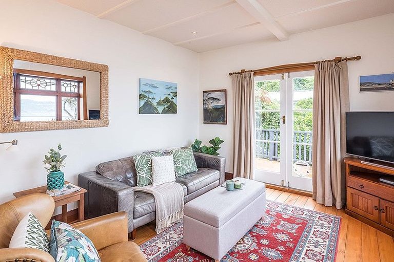 Photo of property in 43 Carlton Street, Melrose, Wellington, 6023