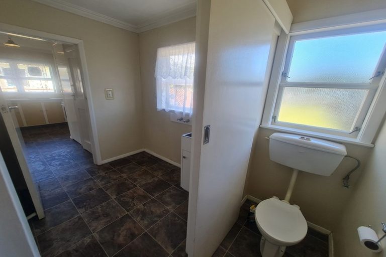 Photo of property in 630 Queen Street East, Levin, 5510