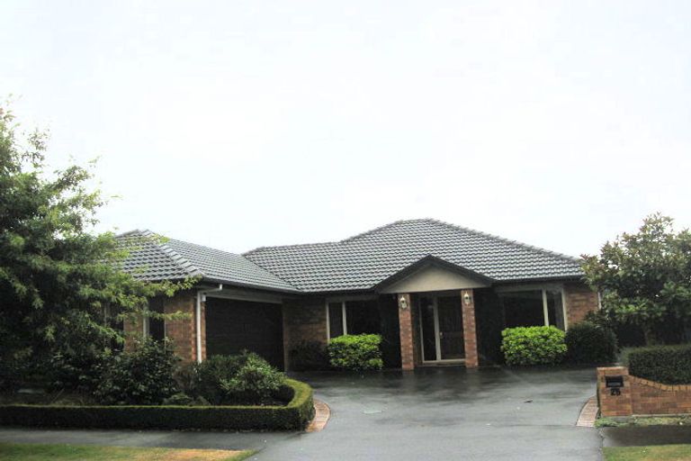 Photo of property in 25 Sutton Place, Dallington, Christchurch, 8061