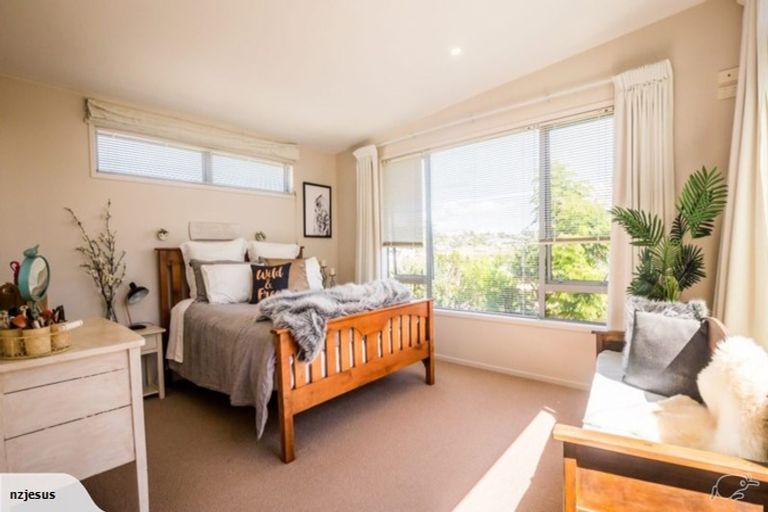 Photo of property in 7 Tee Point, Red Beach, 0932