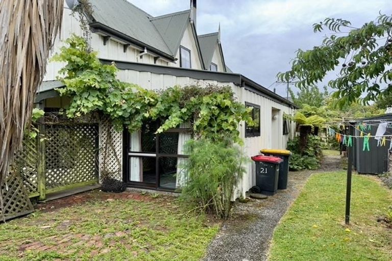 Photo of property in 21 Siska Place, Upper Riccarton, Christchurch, 8041
