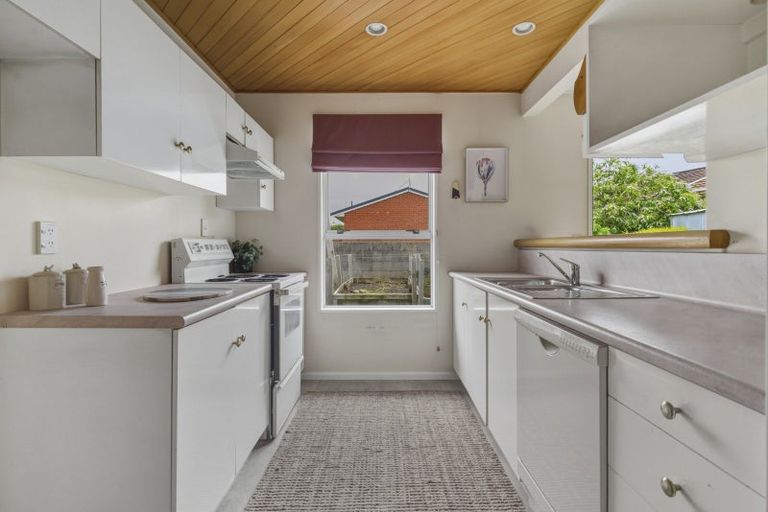 Photo of property in 76 Bay View Road, South Dunedin, Dunedin, 9012