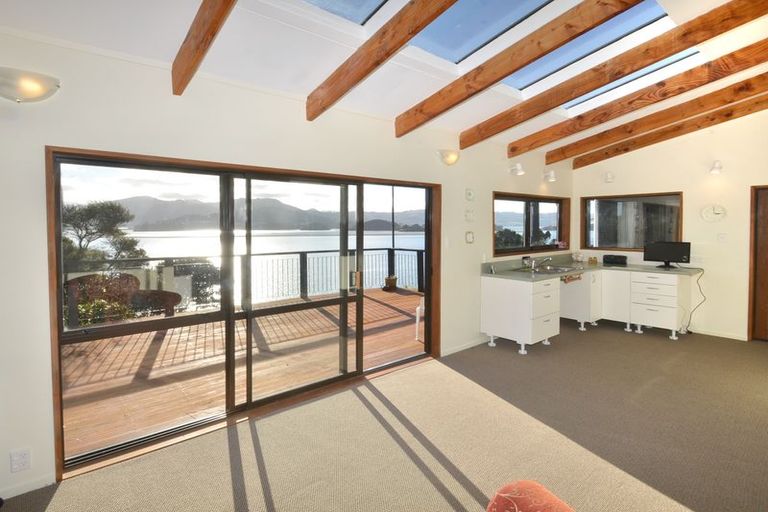 Photo of property in 25 Oxley Crescent, Broad Bay, Dunedin, 9014