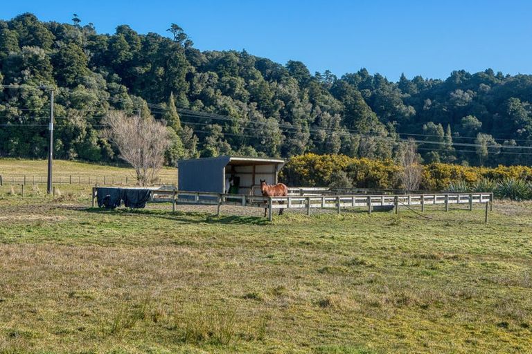 Photo of property in 239 Blue Spur Road, Blue Spur, Hokitika, 7882