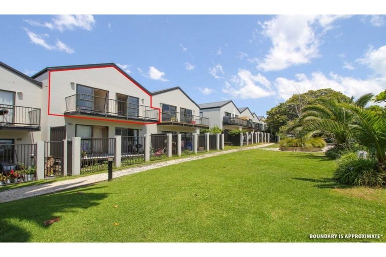 Photo of property in Norfolk Pines, 16/437b Albany Highway, Albany, Auckland, 0632