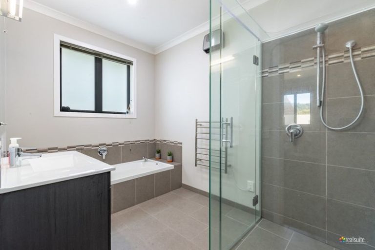 Photo of property in 9 Vernon Grove, Brown Owl, Upper Hutt, 5018