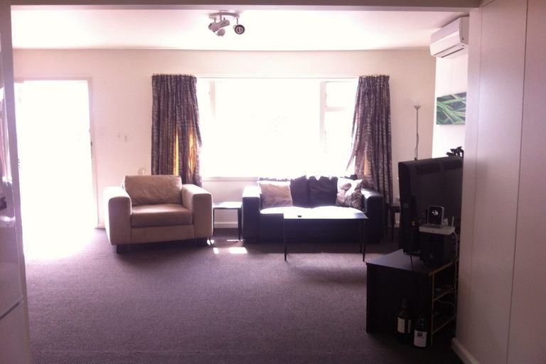 Photo of property in 2/17 Darvel Street, Riccarton, Christchurch, 8011