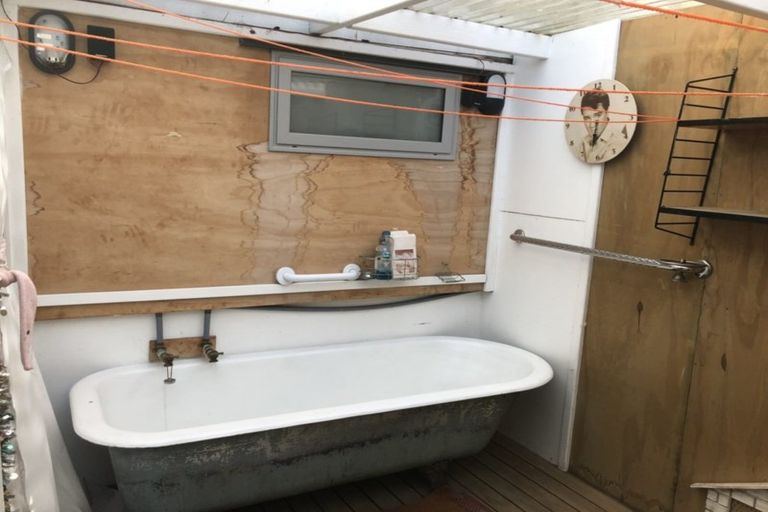 Photo of property in 28 Dillons Point Road, Islington, Blenheim, 7201