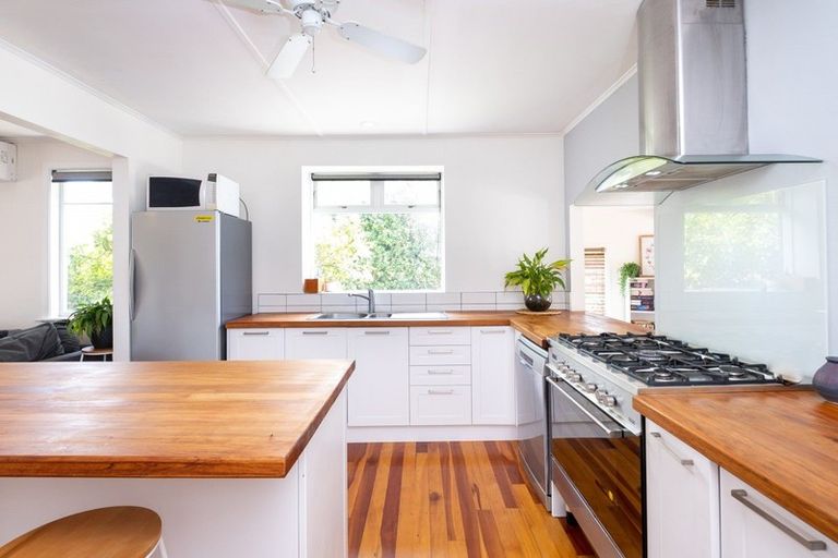 Photo of property in 27 Magdalen Crescent, Pirimai, Napier, 4112