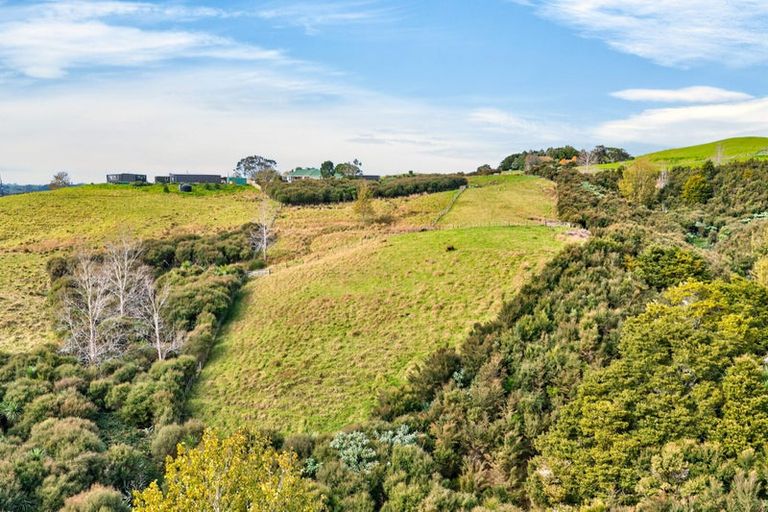 Photo of property in 161 Ranganui Road, Kaiwaka, 0573