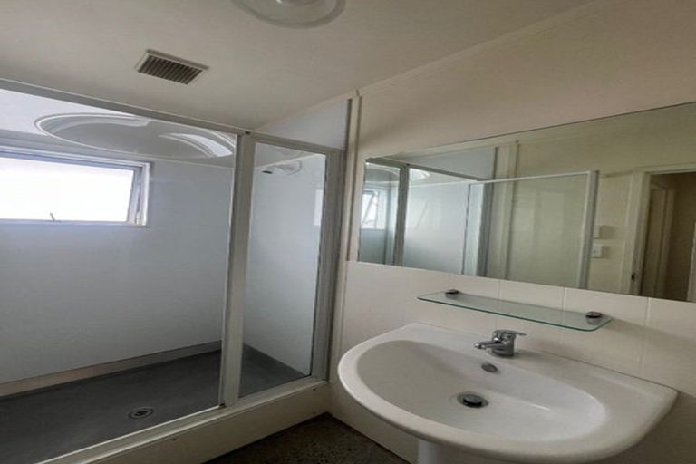 Photo of property in 10 Central Avenue, Avenues, Whangarei, 0110