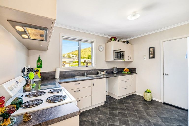 Photo of property in 18 Derwent Street, Oamaru North, Oamaru, 9400