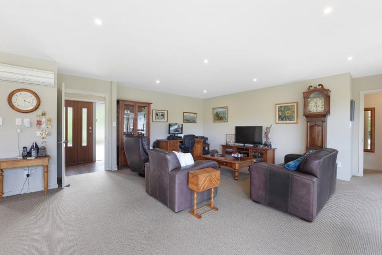 Photo of property in 4 Weka Place, Picton, 7220