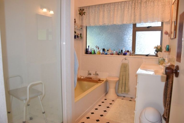 Photo of property in 329 Chesney Street, Clifton, Invercargill, 9877