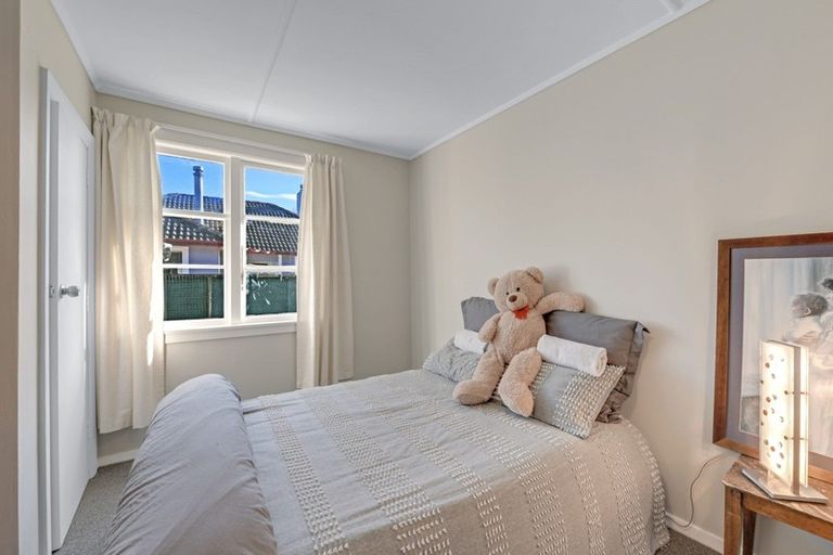 Photo of property in 29 Oxford Street, Picton, 7220