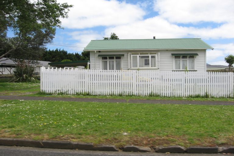 Photo of property in 18 Birdwood Road, Pukekohe, 2120