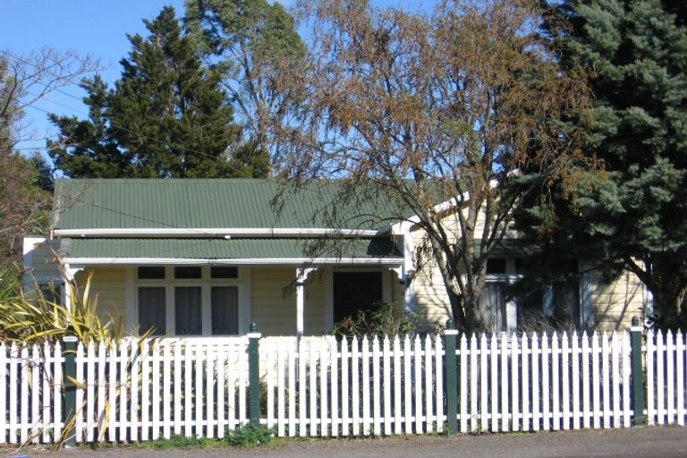 Photo of property in 100 Fox Street, Featherston, 5710