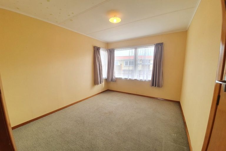 Photo of property in 39 Abraham Crescent, Milson, Palmerston North, 4414