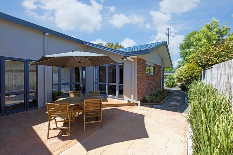 Photo of property in 13 Penlington Place, Havelock North, 4130