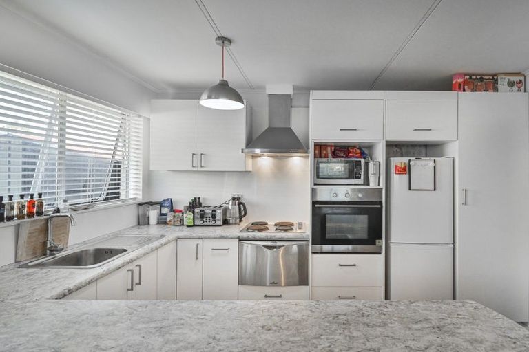 Photo of property in 1/410 Avenue Road West, Hastings, 4122