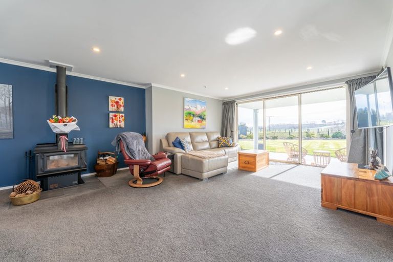 Photo of property in 27 King Street, Pareora, 7912