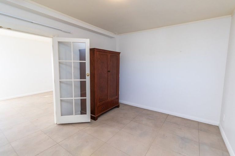 Photo of property in 12 Veronica Street, Brooklyn, Wellington, 6021