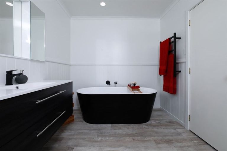 Photo of property in 738 Tararu Sh25 Road, Thames, 3500