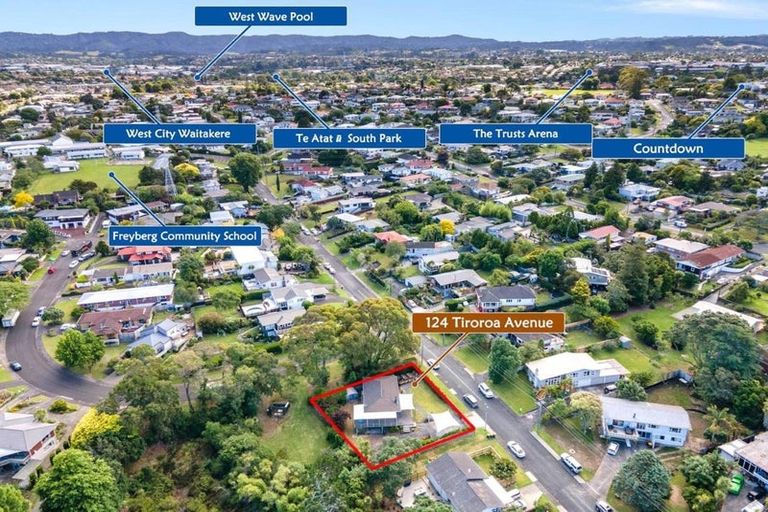 Photo of property in 124 Tiroroa Avenue, Te Atatu South, Auckland, 0610