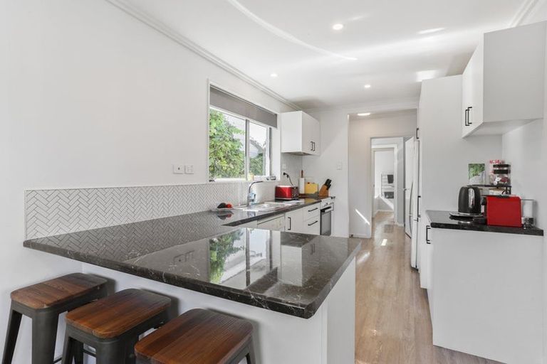 Photo of property in 4 Coates Place, Rangiora, 7400