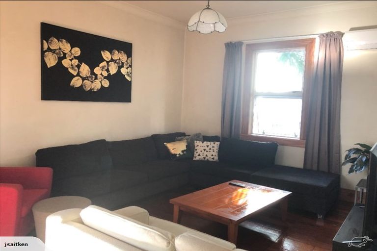Photo of property in 33-33a Onehunga Mall, Onehunga, Auckland, 1061