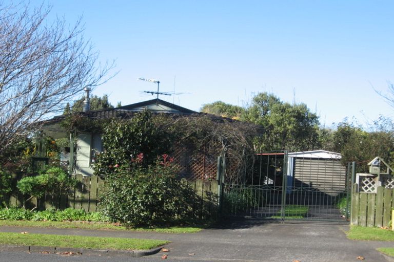 Photo of property in 94 Wattle Farm Road, Wattle Downs, Auckland, 2103