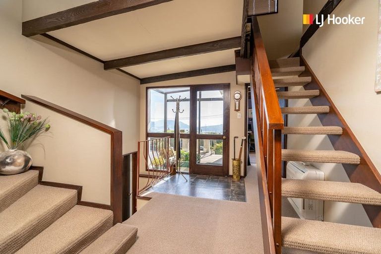 Photo of property in 51 Earls Road, Saint Clair, Dunedin, 9012