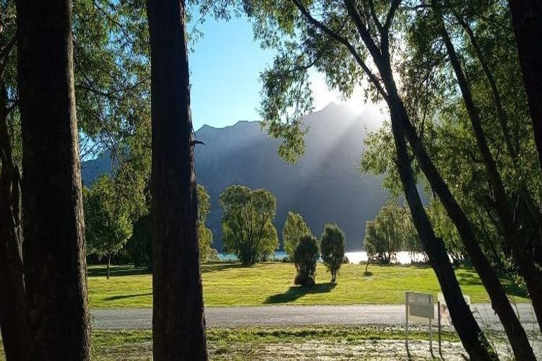 Photo of property in 51 Benmore Place, Glenorchy, 9372