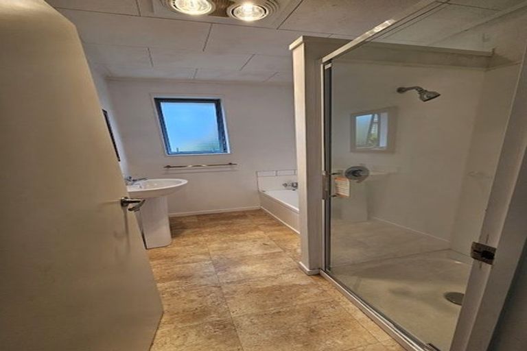 Photo of property in 71 Queenwood Road, Levin, 5510