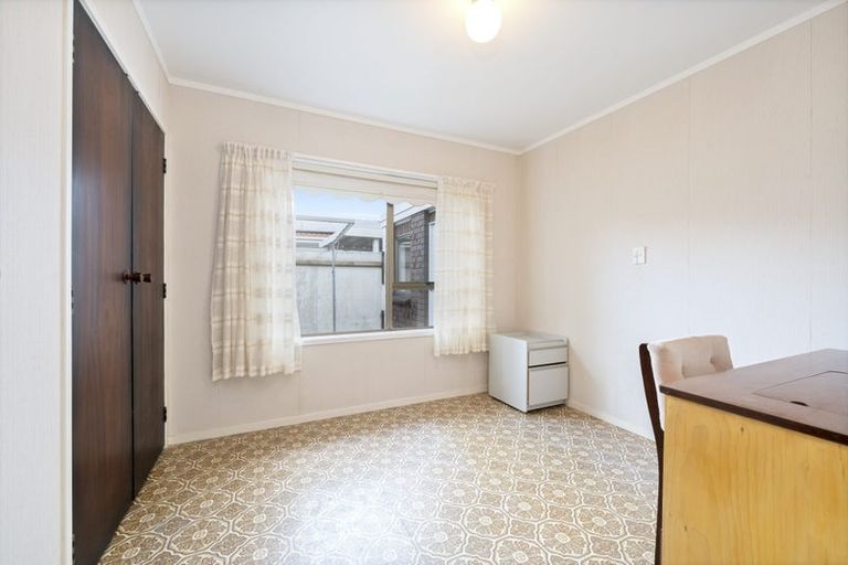 Photo of property in 21 Matuhi Rise, Henderson, Auckland, 0612