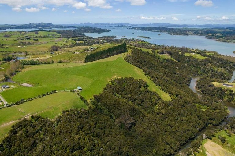 Photo of property in 4 Waitete Heights Lane, Kerikeri, 0294