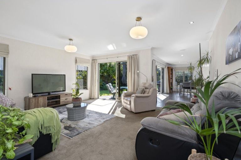 Photo of property in 23 Inverness Drive, Pyes Pa, Tauranga, 3112