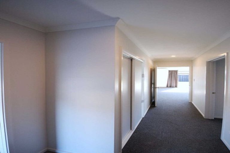 Photo of property in 19 Ragley Way, Rolleston, 7615