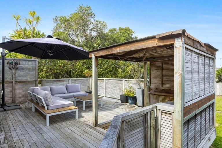 Photo of property in 29 Amorino Drive, Red Beach, 0932