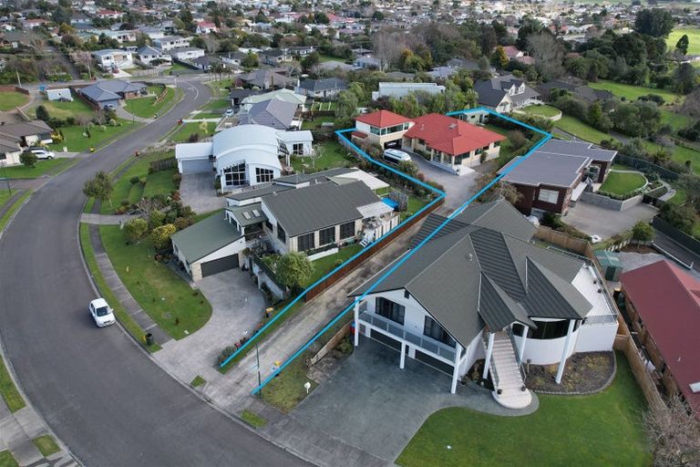 Photo of property in 13 Claremont Rise, Levin, 5510