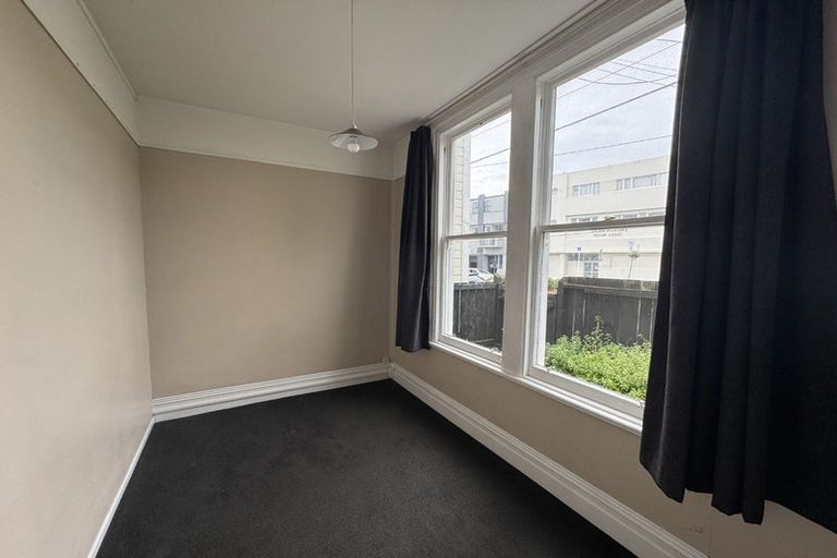 Photo of property in 2a Russell Terrace, Newtown, Wellington, 6021