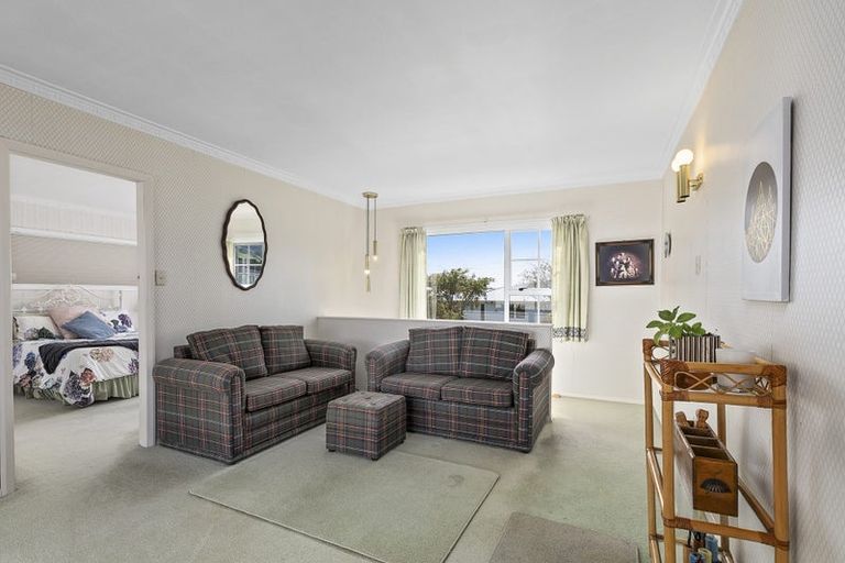 Photo of property in 4 Pembroke Street, Tawa, Wellington, 5028