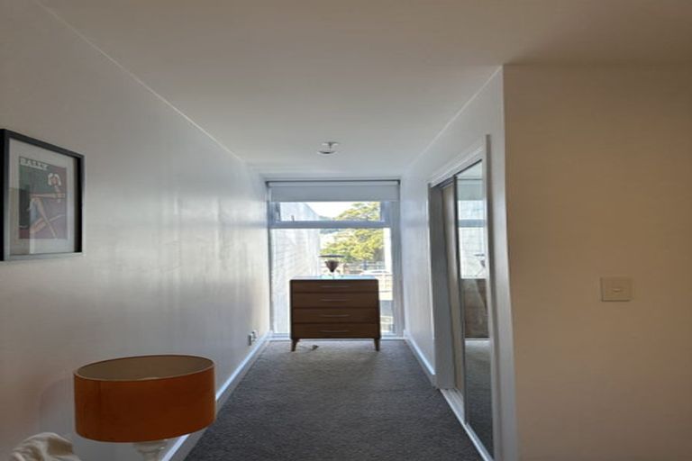 Photo of property in Canvas Apartments, 1/307 Willis Street, Te Aro, Wellington, 6011