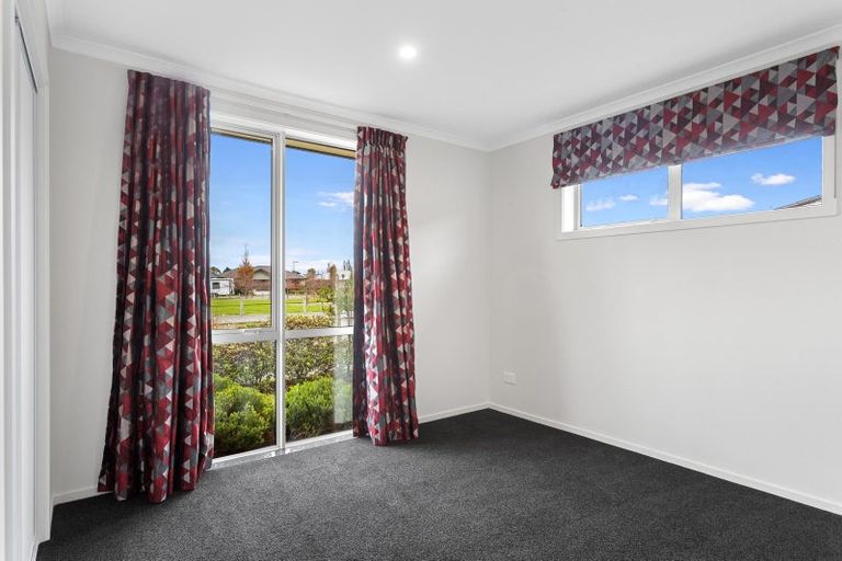 Photo of property in 14 Meyer Crescent, Halswell, Christchurch, 8025