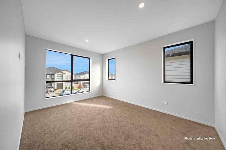 Photo of property in 60 Drumbuoy Drive, Flat Bush, Auckland, 2019
