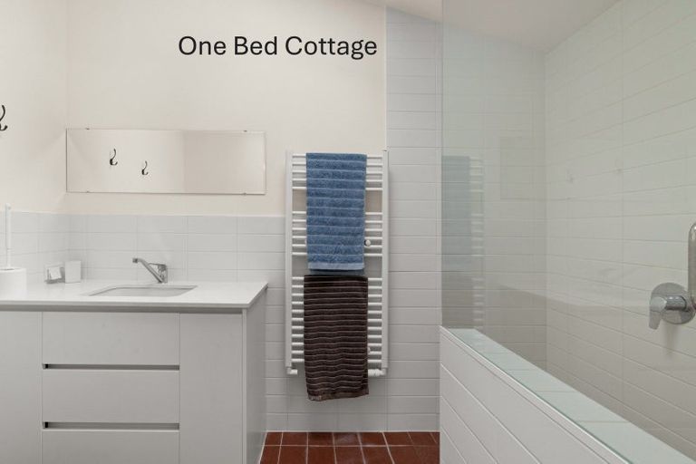 Photo of property in 10 Guthrie Road, Havelock North, 4130