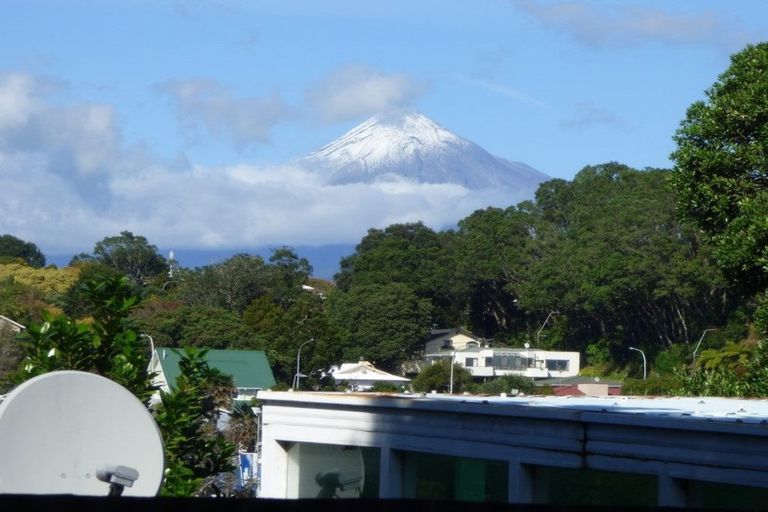 Photo of property in 59 Young Street, New Plymouth, 4310